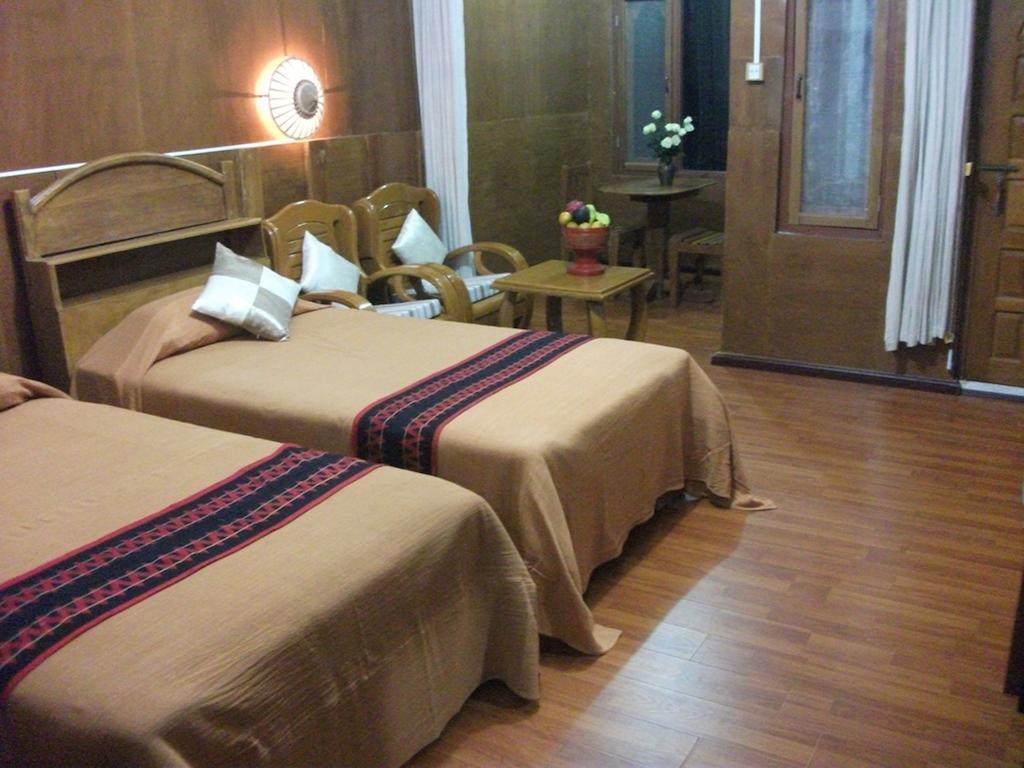 Mingalar Inn Inle Lake Bagian luar foto