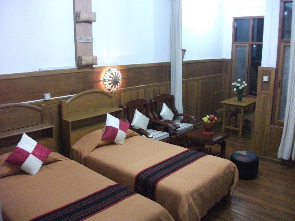 Mingalar Inn Inle Lake Bagian luar foto