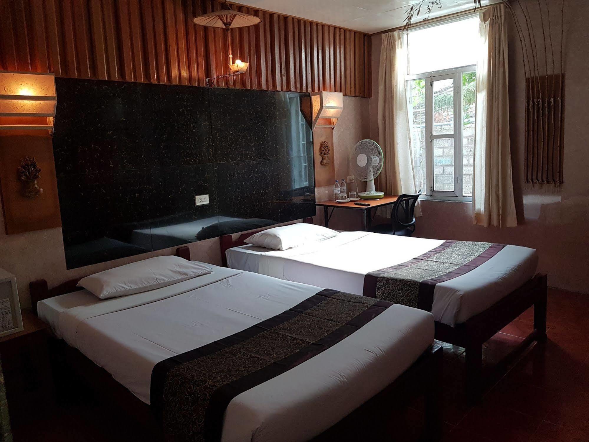 Mingalar Inn Inle Lake Bagian luar foto